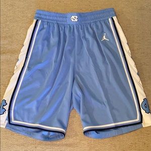 Men Jordan Shorts (Large)
